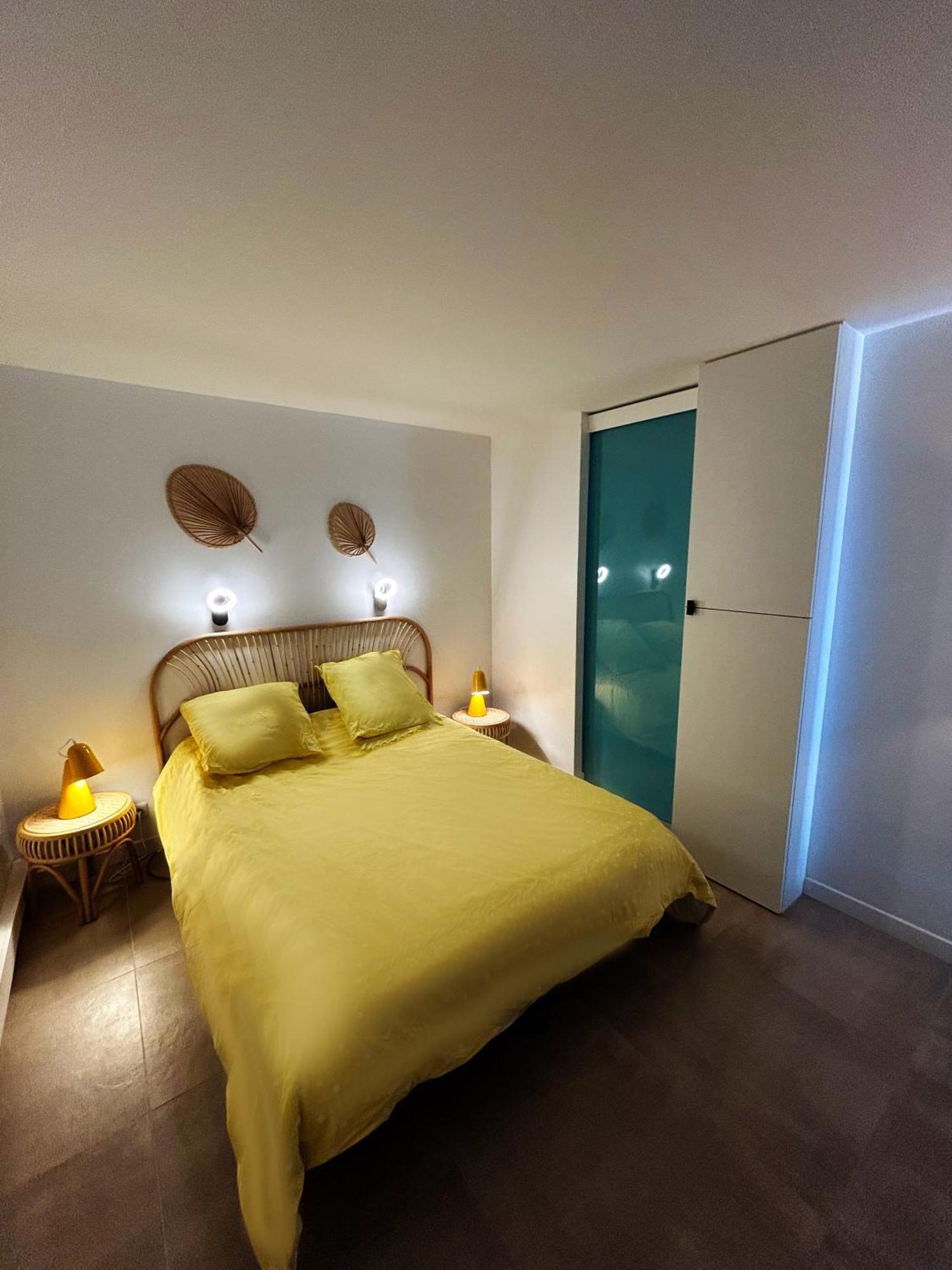 Horizon Bleu Bandol : Appartement Pieds Dans L'Eau Esterno foto