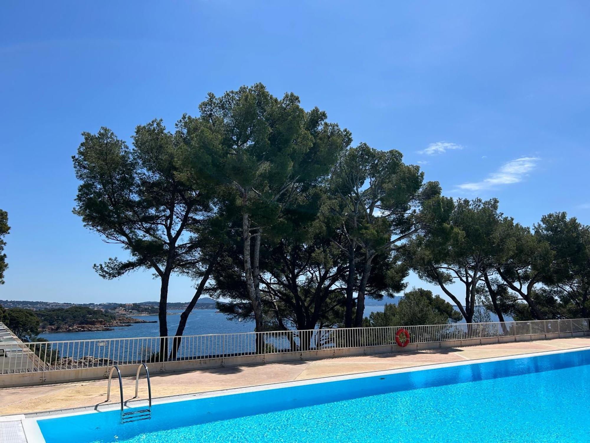 Horizon Bleu Bandol : Appartement Pieds Dans L'Eau Esterno foto